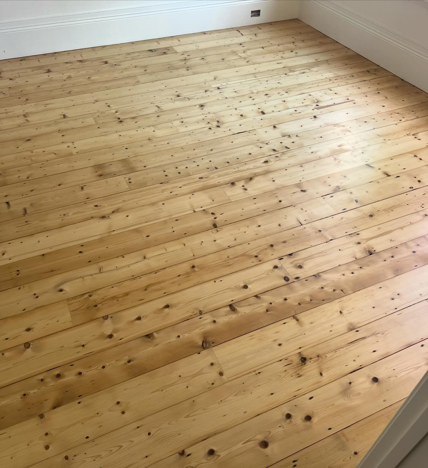 Traffic GO Natural look restored on Baltic Pine, result